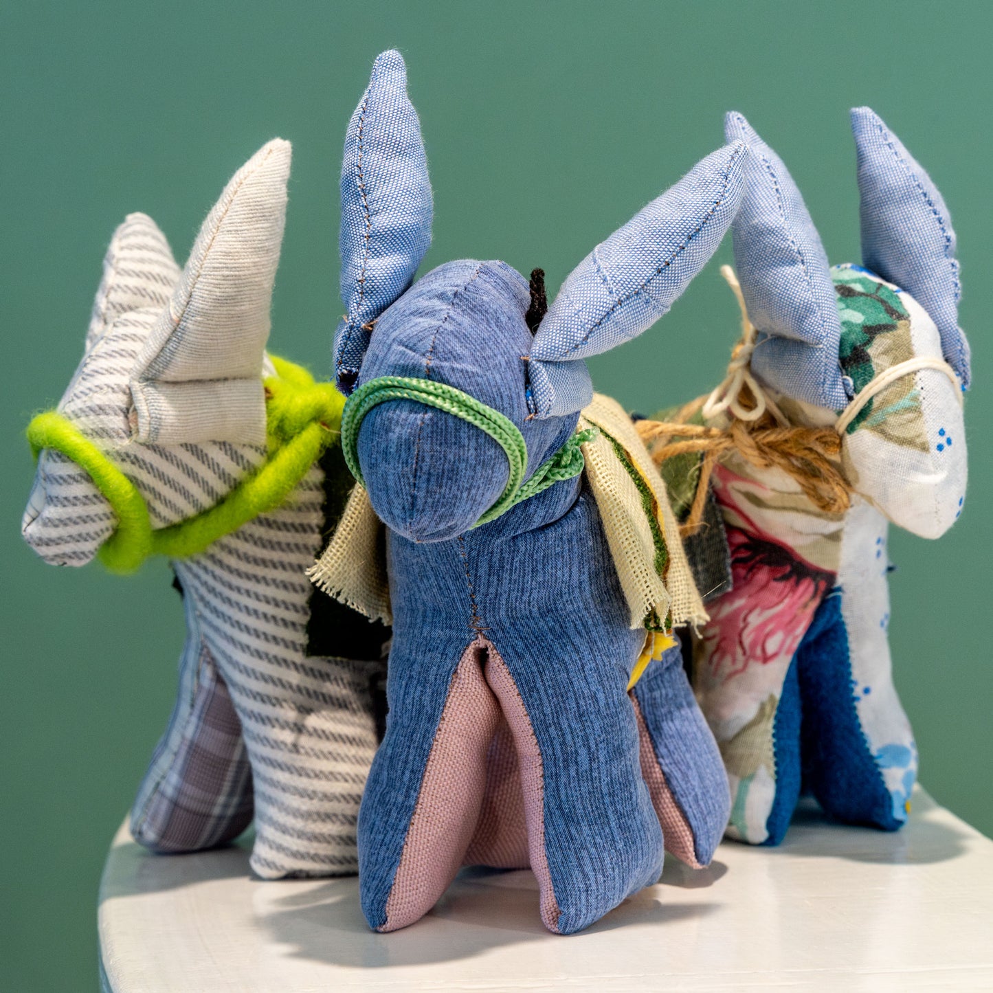 Asinello di Civita in stoffa piccolo con sella