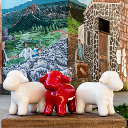 Pecorella di Civita di Bagnoregio in ceramica