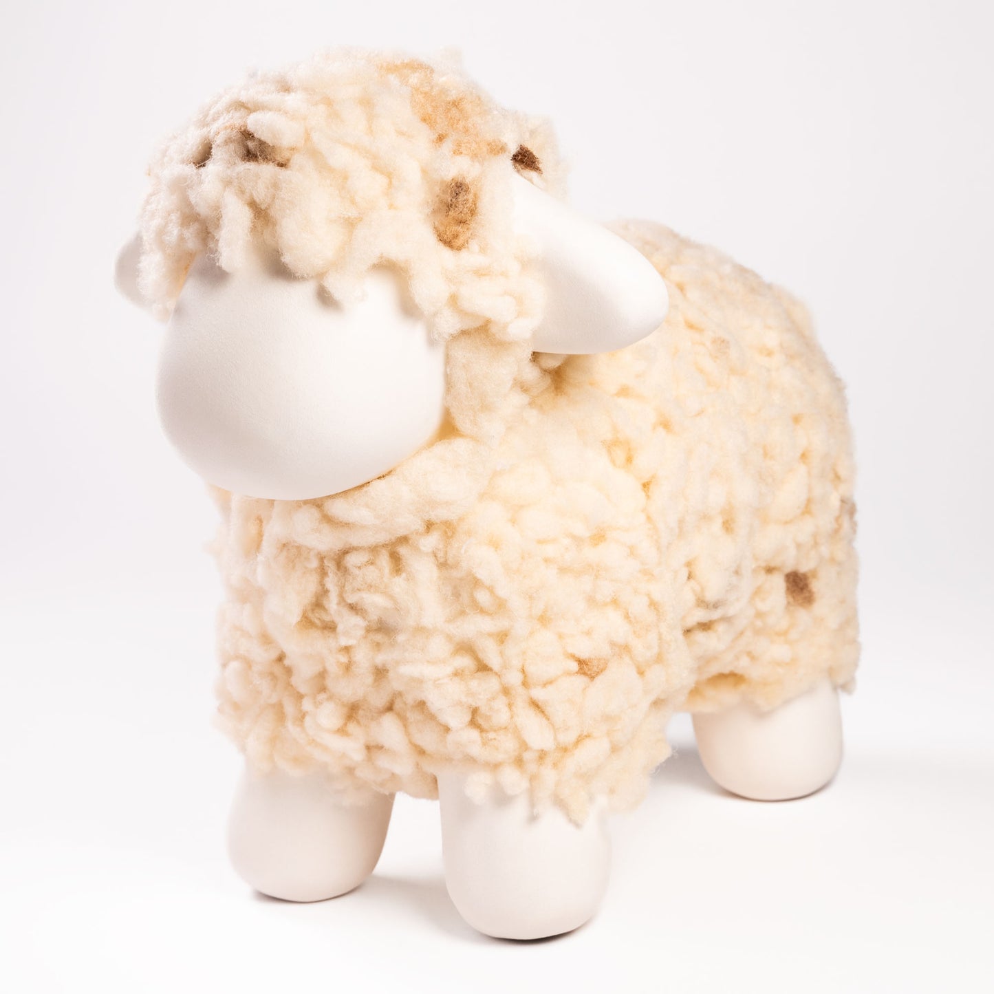 Civita sheep in ceramic and wool